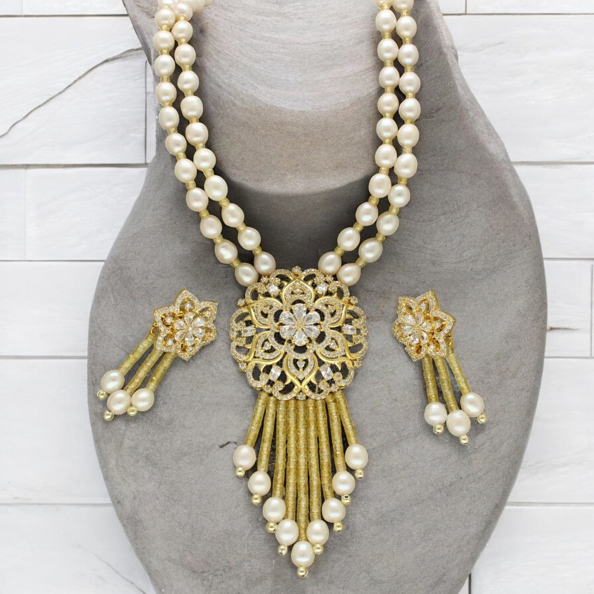 J Pearls Zerin Pearl Set - Distacart