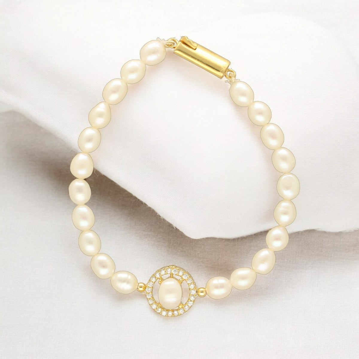 J Pearls Eira Pearl Bracelet - Distacart