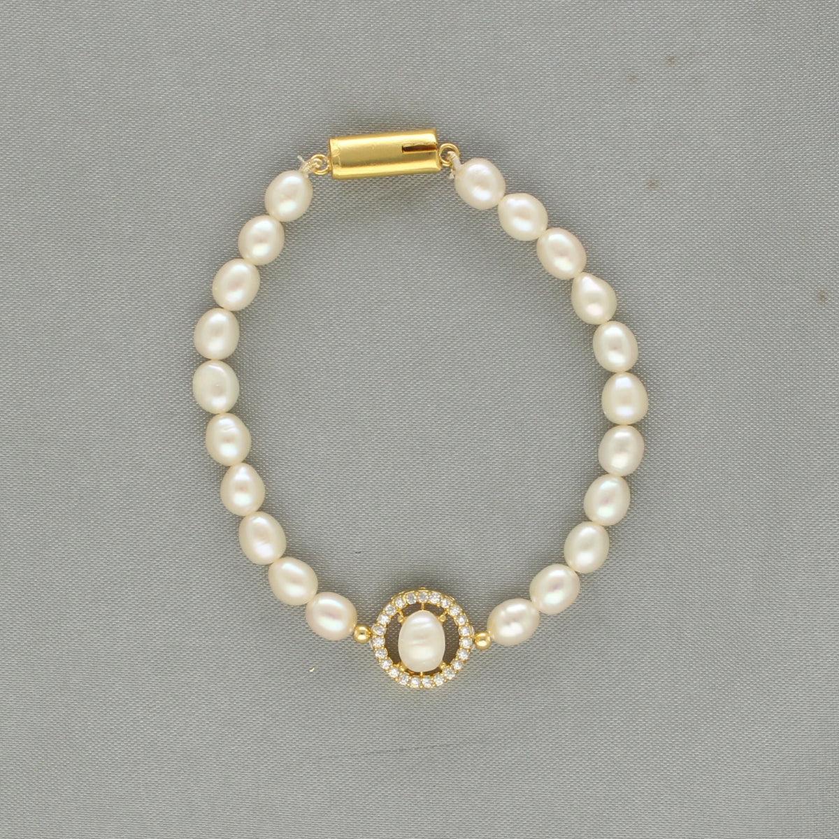 J Pearls Eira Pearl Bracelet - Distacart