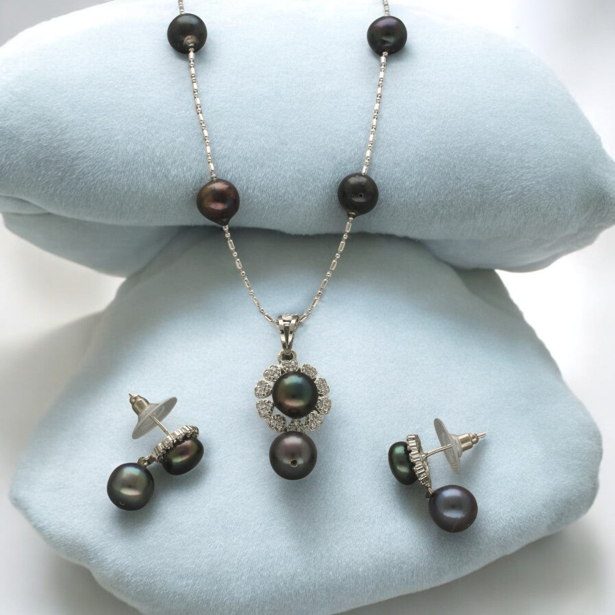 J Pearls Laris Pearl Pendant Set - Distacart