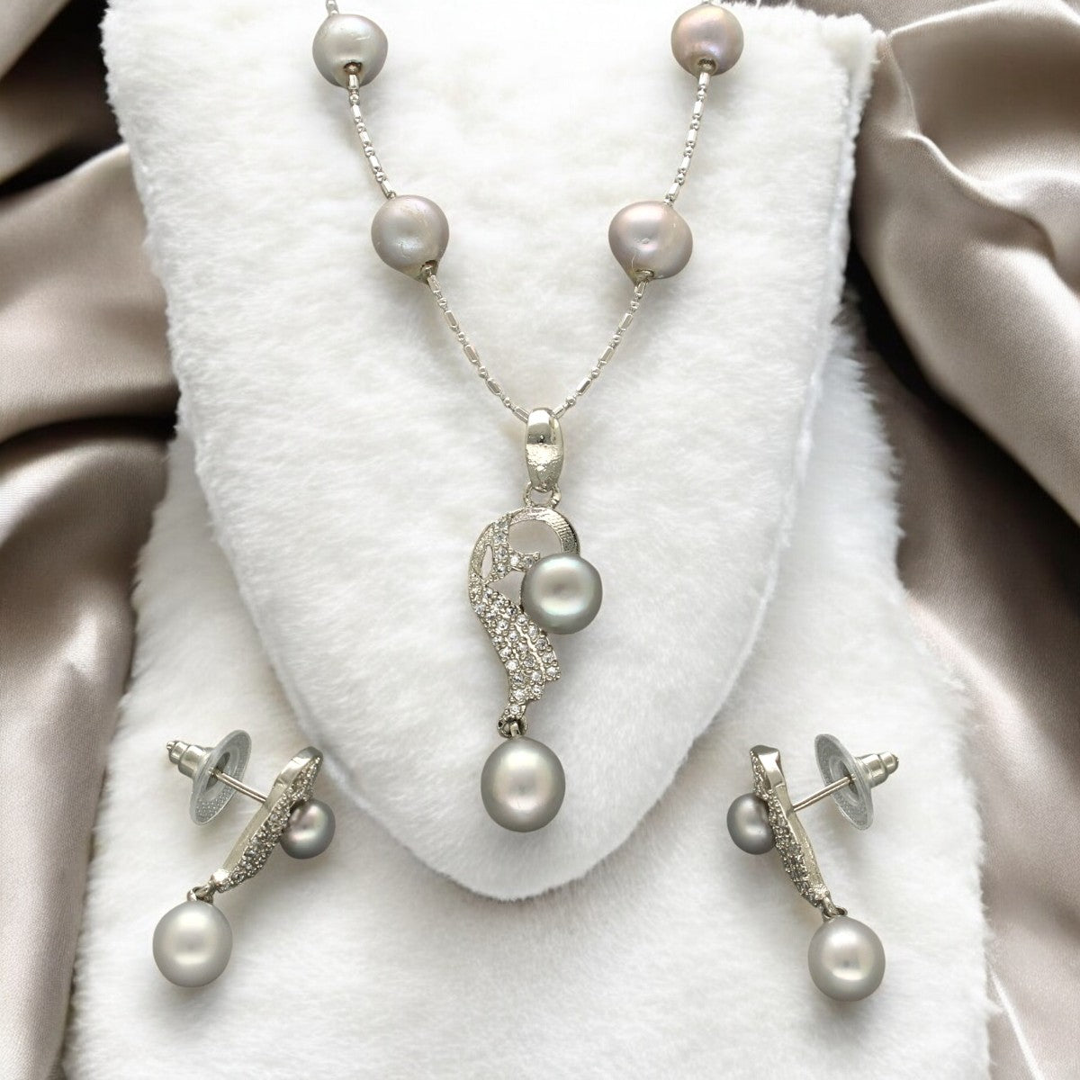 J Pearls Vitya Pearl Pendant Set - Distacart