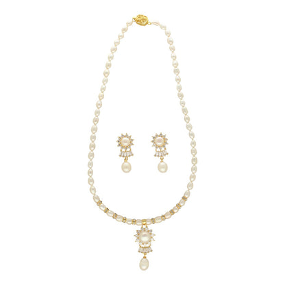J Pearls Klara Pearl Set - Distacart