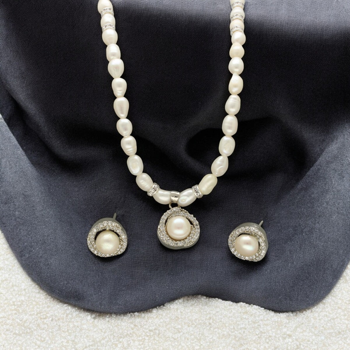 J Pearls Zoey Pearl Set - Distacart