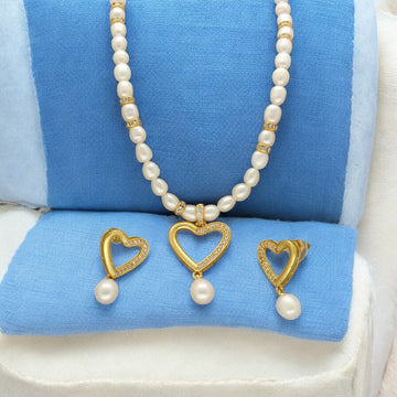 J Pearls Lubov Pearl Set - Distacart