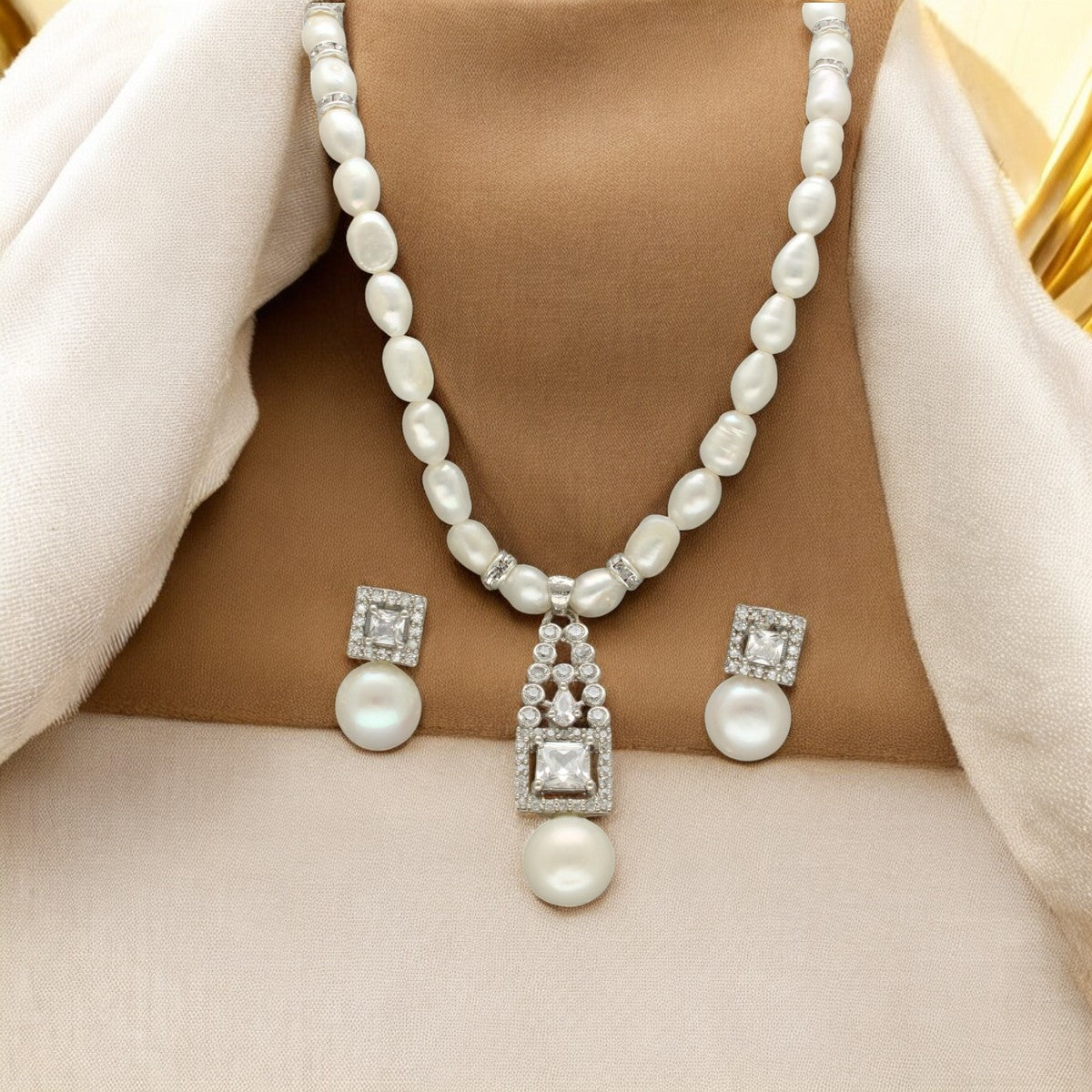 J Pearls Hiral Pearl Set - Distacart