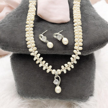J Pearls Luvya Pearl Set - Distacart