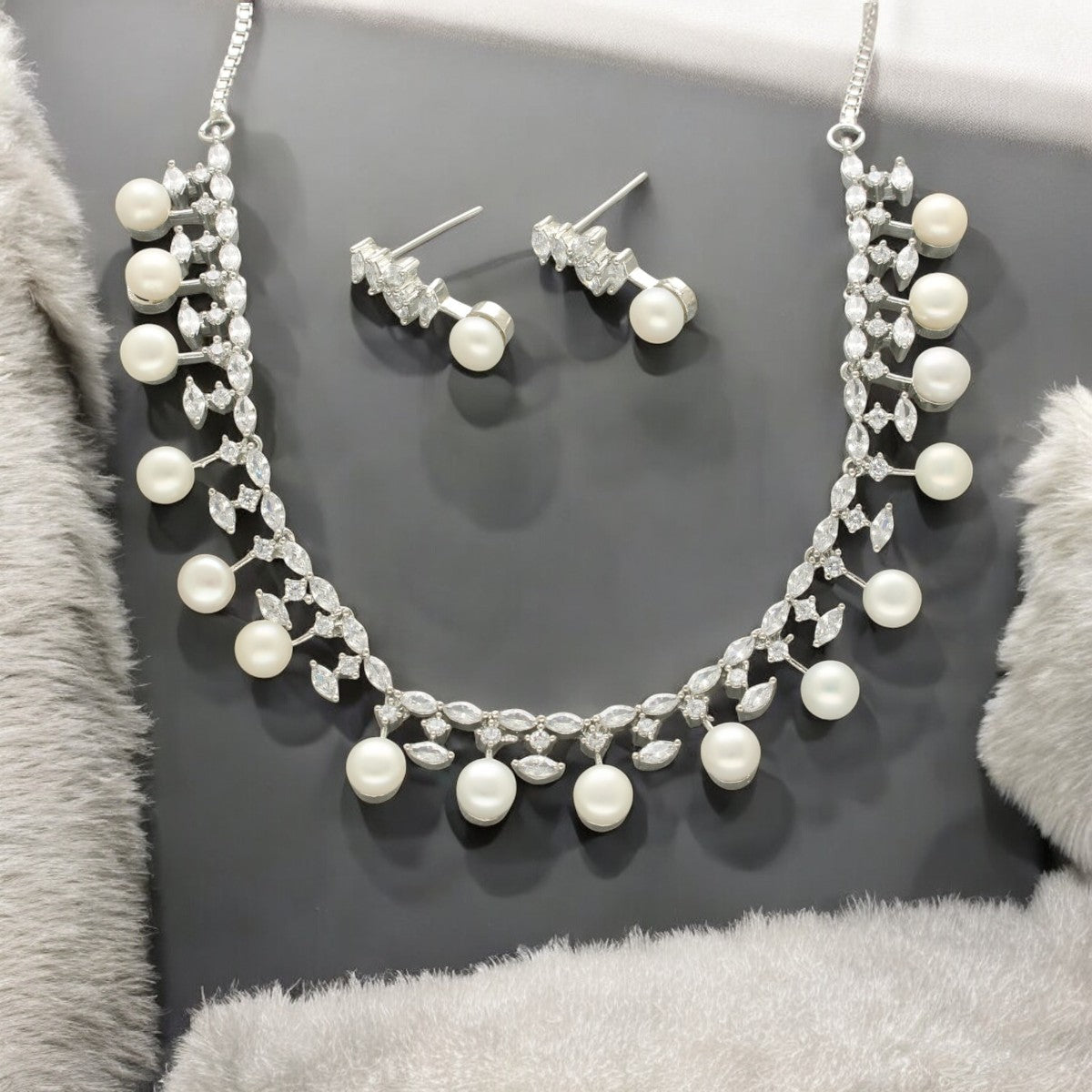 J Pearls Divin Pearl Set - Distacart