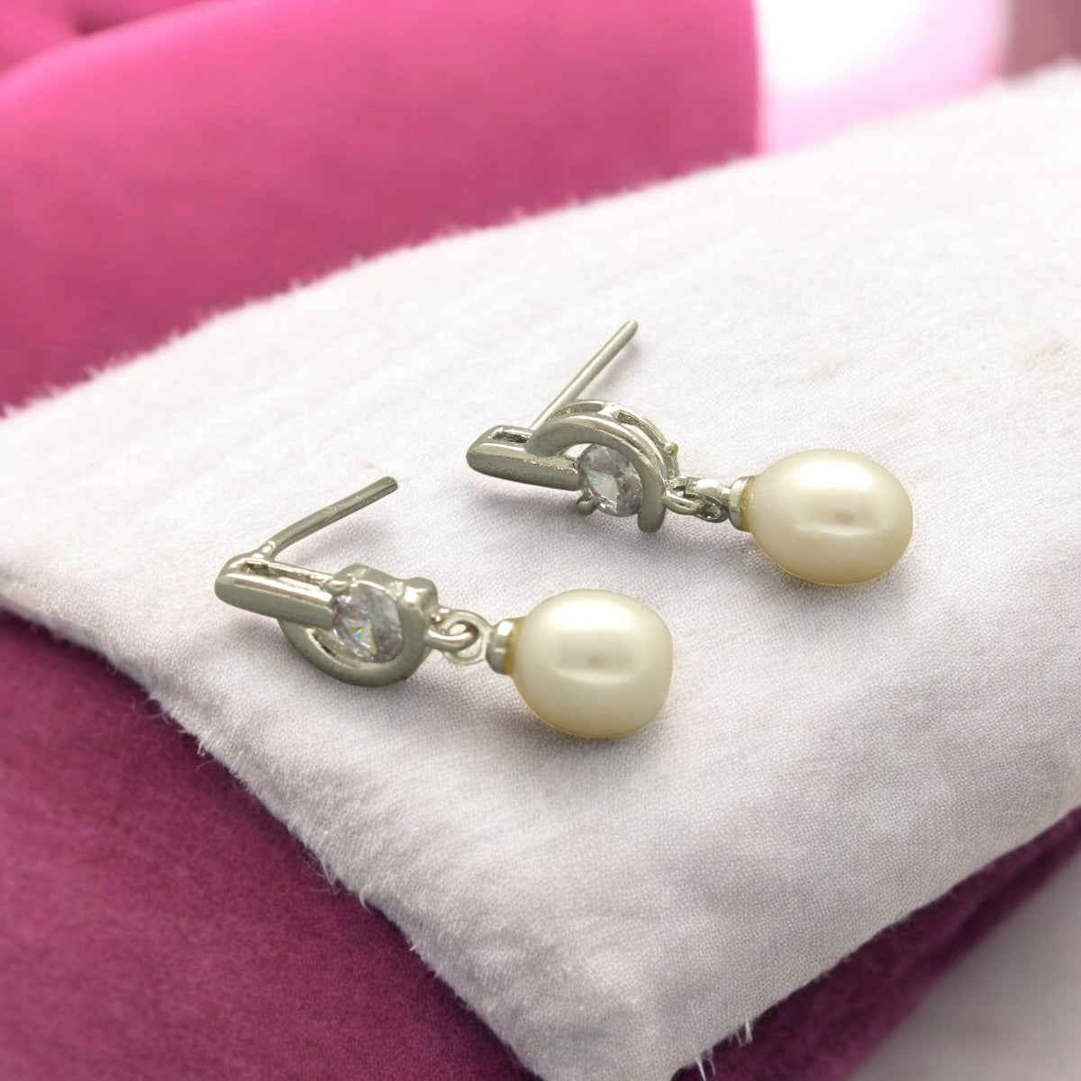 J Pearls Charvi Pearl Earrings - Distacart
