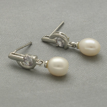 J Pearls Charvi Pearl Earrings - Distacart