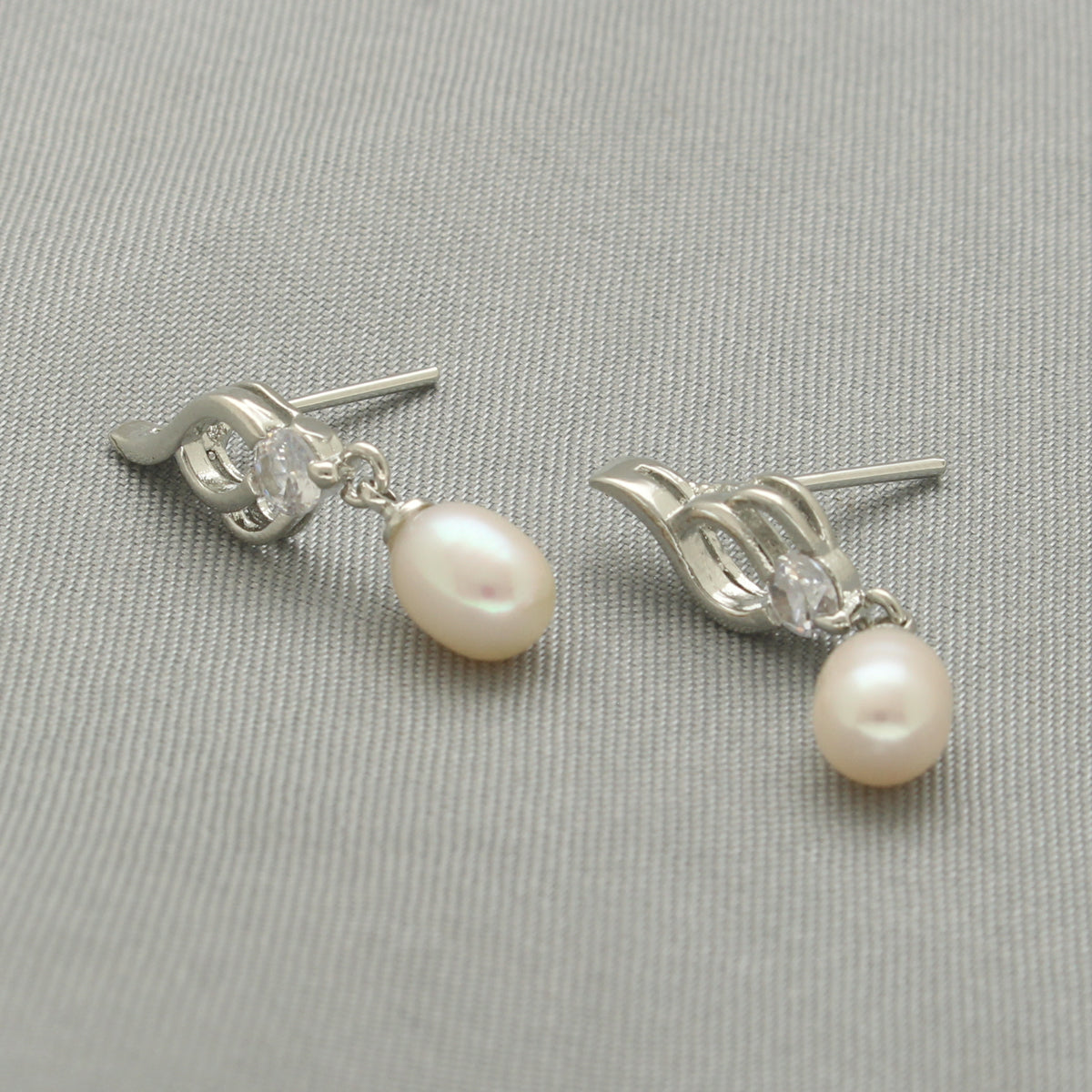 J Pearls Whril Pearl Earrings - Distacart