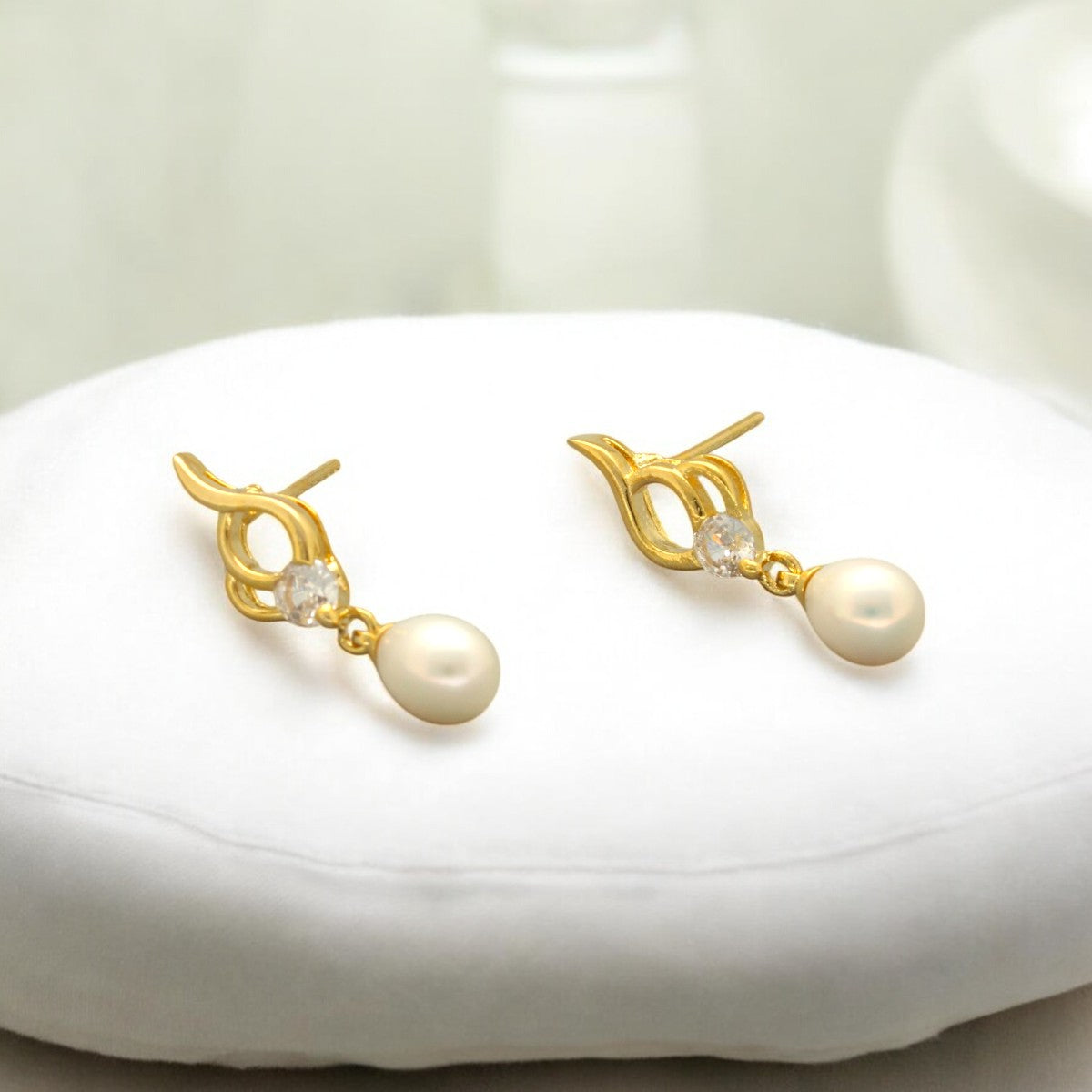 J Pearls Nyla Pearl Earrings - Distacart