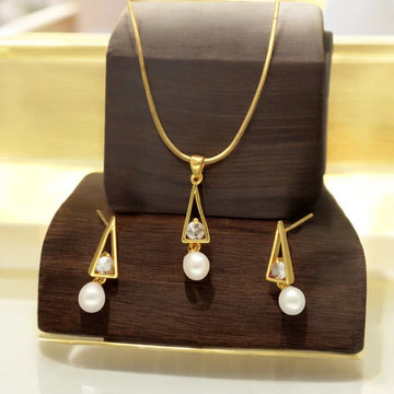 J Pearls Trellis Pearl Pendant Set - Distacart
