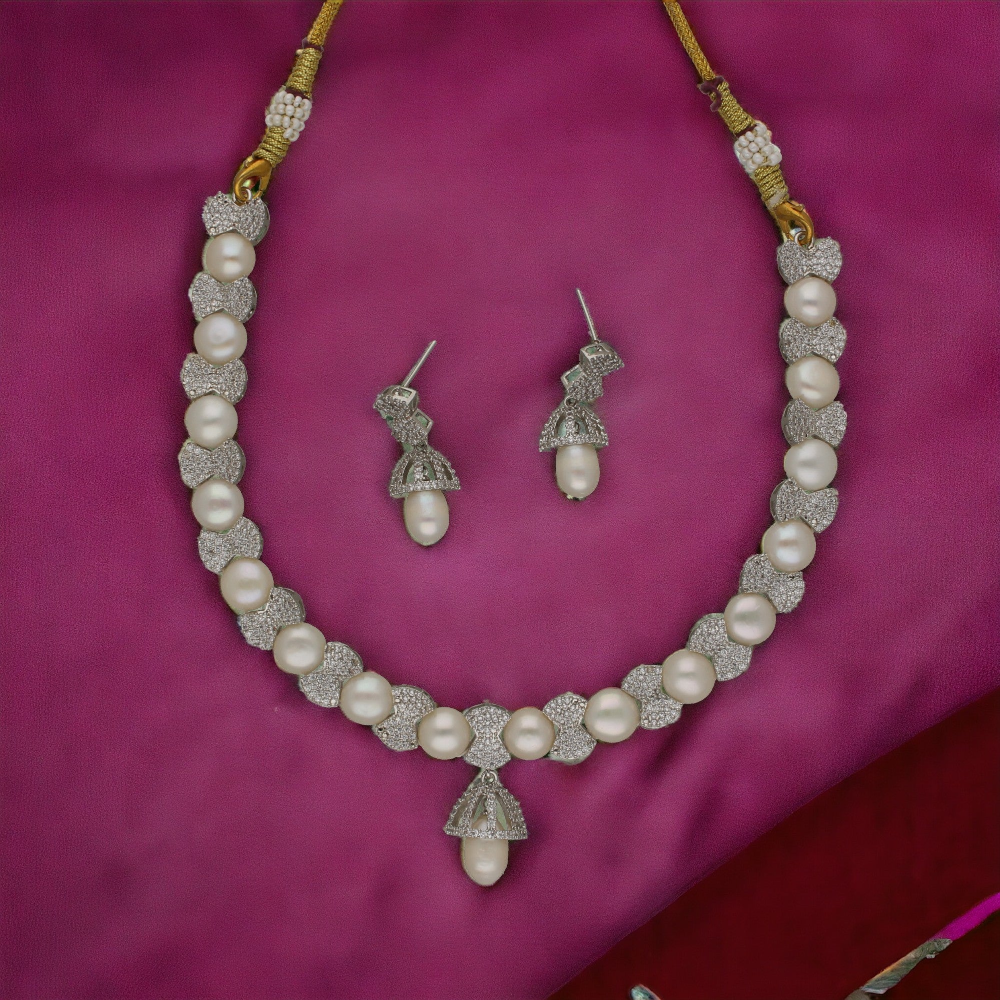 J Pearls Majestic Pearl Necklace Set - Distacart