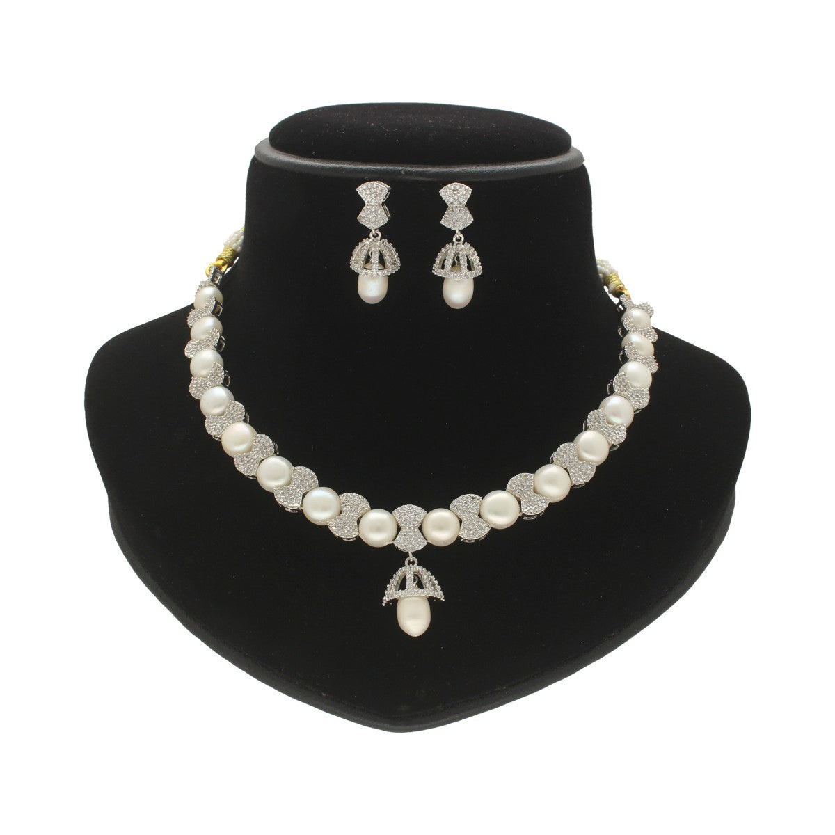 J Pearls Majestic Pearl Necklace Set - Distacart