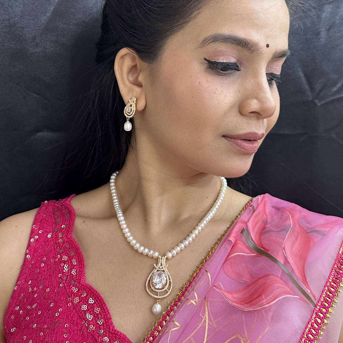 J Pearls Dazzle Pearl Necklace Set - Distacart