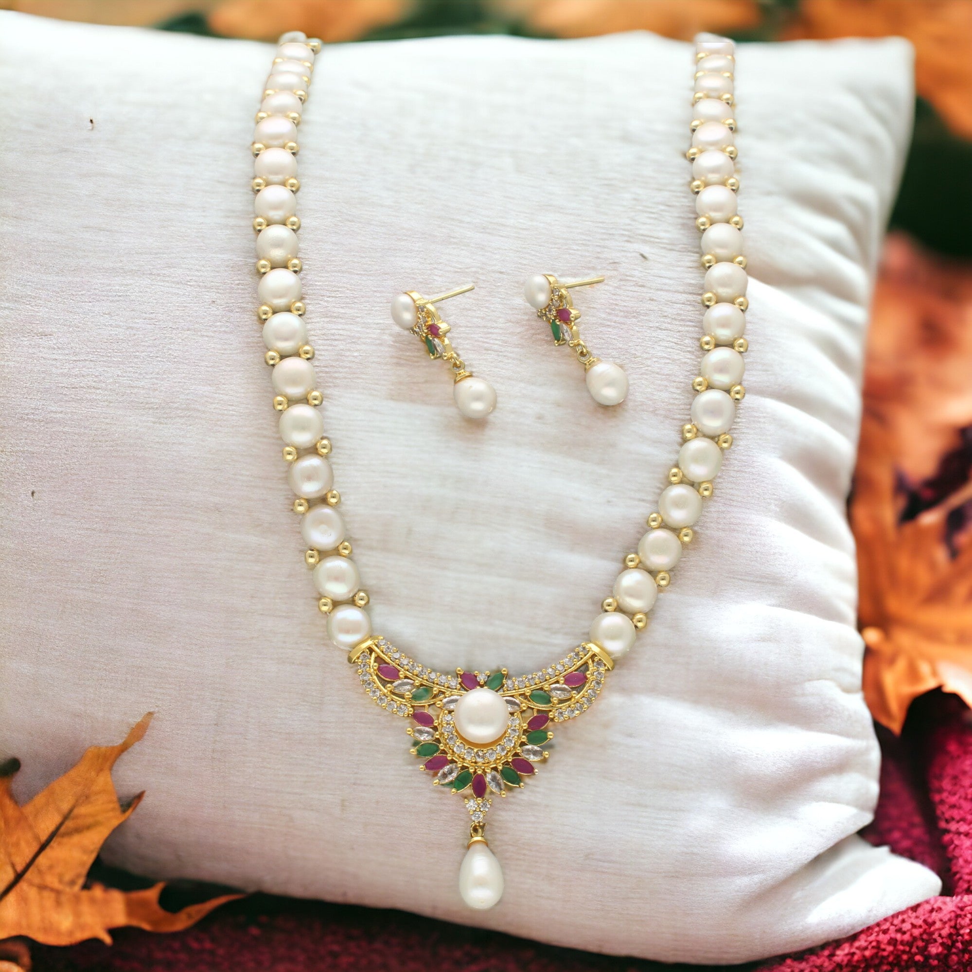 J Pearls Glittering Pearl Necklace Set - Distacart