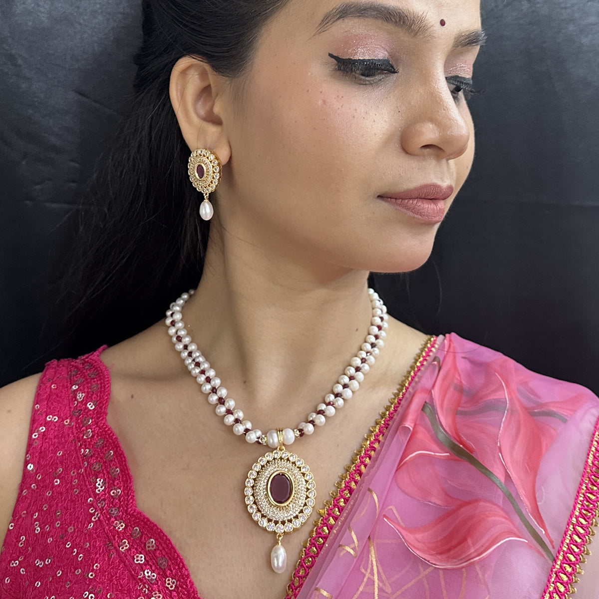 J Pearls Splendor Pearl Necklace Set - Distacart