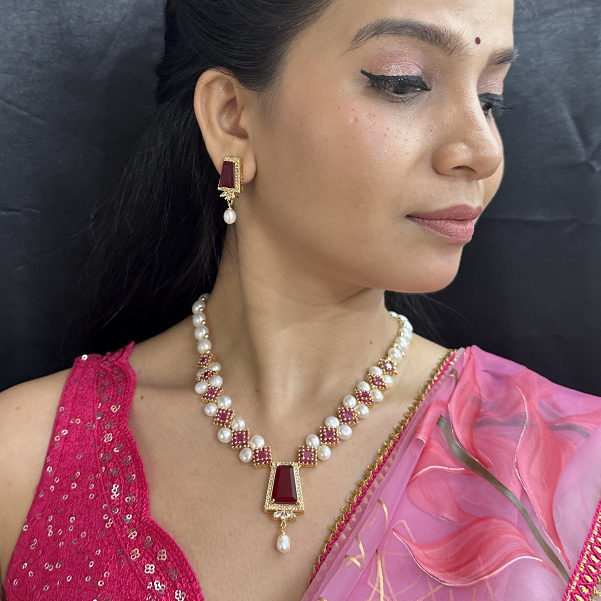 J Pearls Elegance Pearl Necklace Set - Distacart