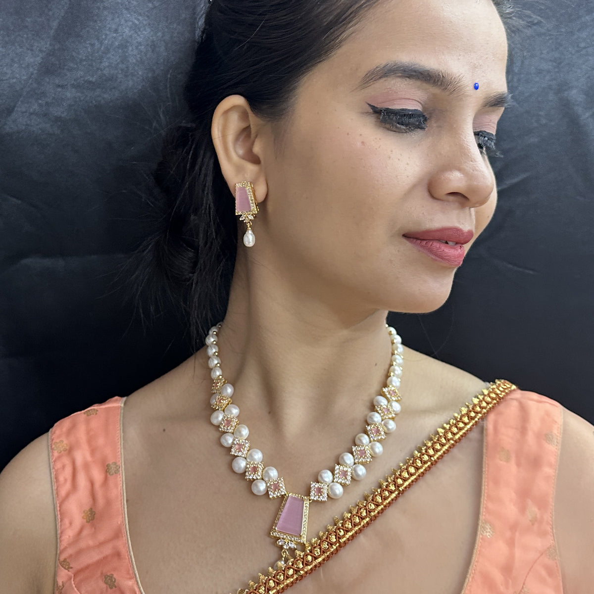 J Pearls Twilight Pearl Necklace Set - Distacart