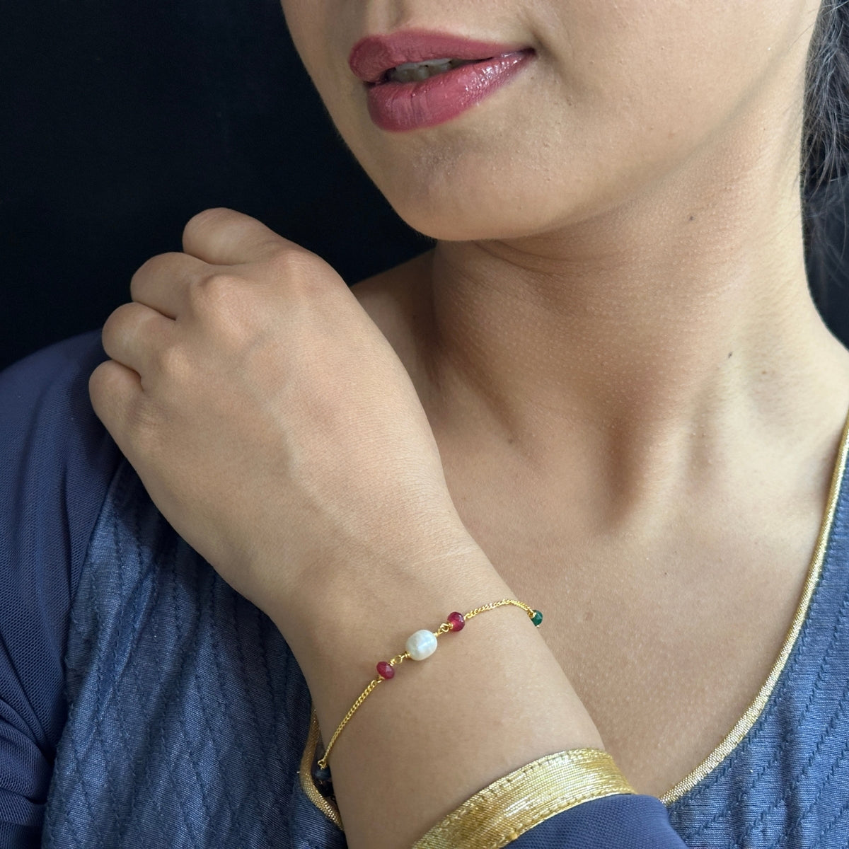 J Pearls Velmma Pearl Bracelet - Distacart