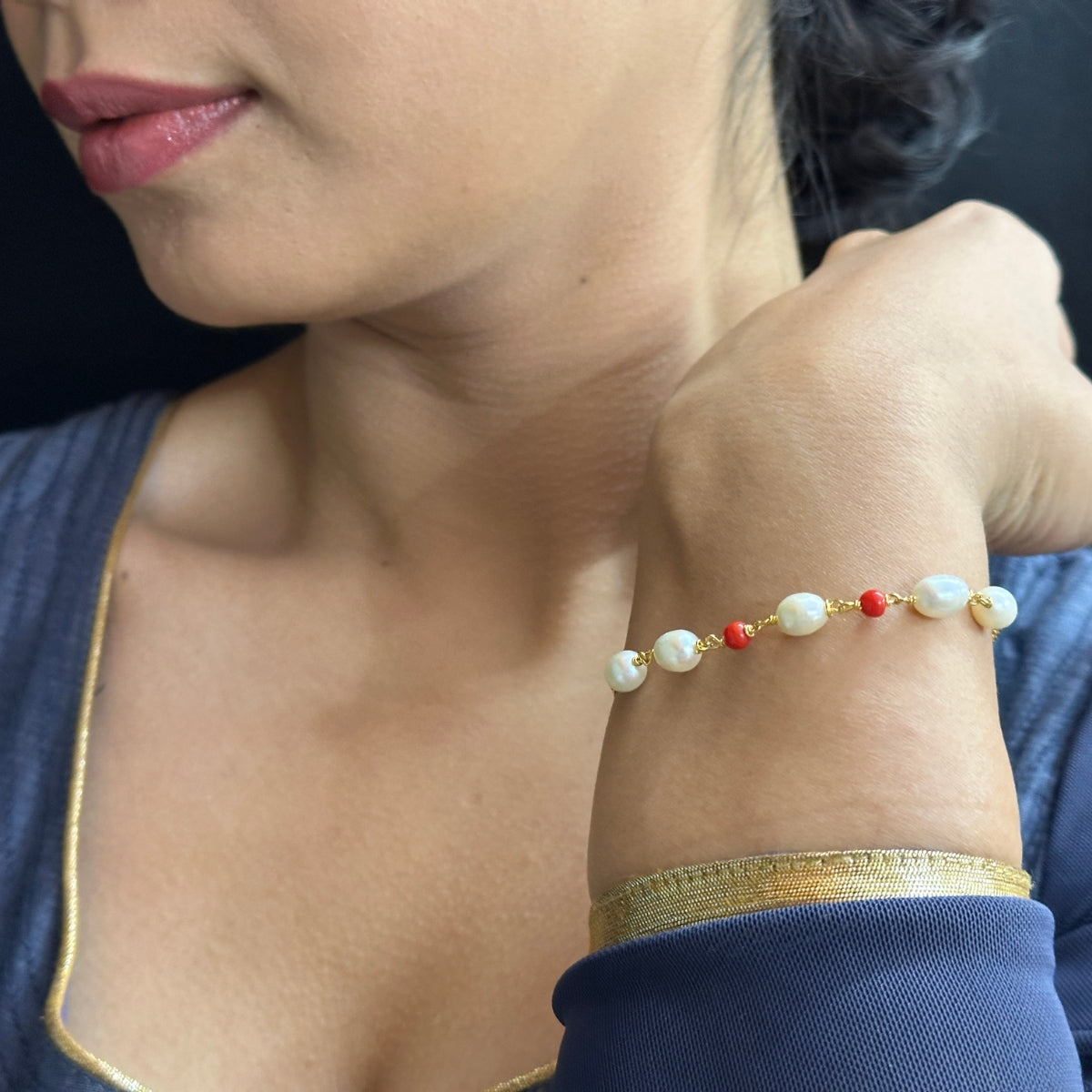 J Pearls Dayena Pearl Bracelet - Distacart