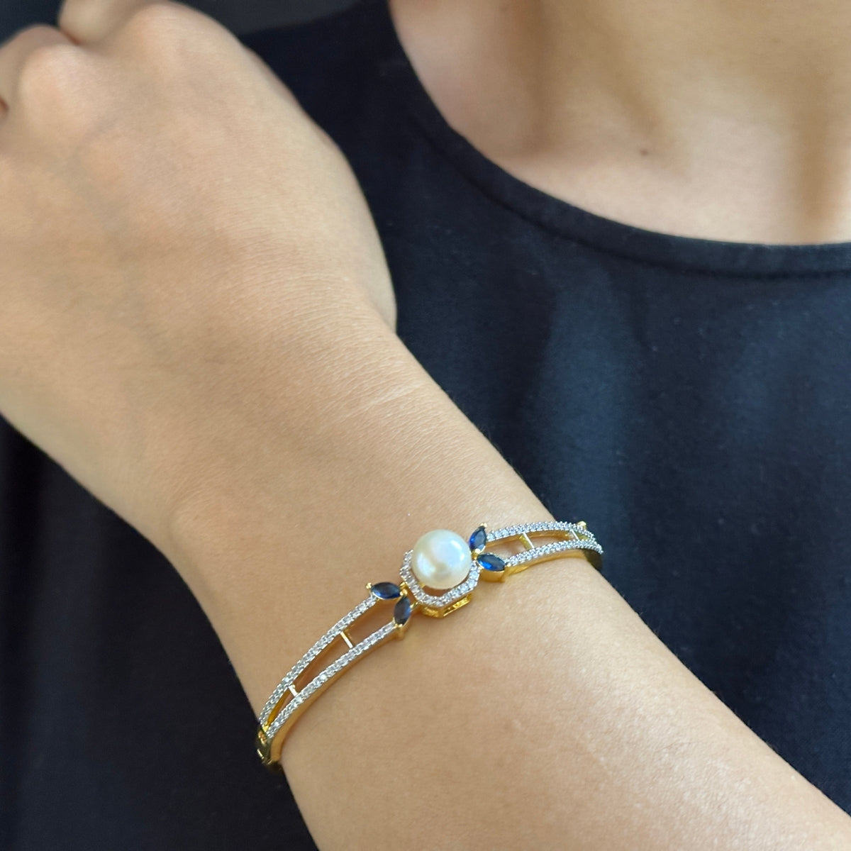 J Pearls Royal Whisper Pearl Bracelet - Distacart