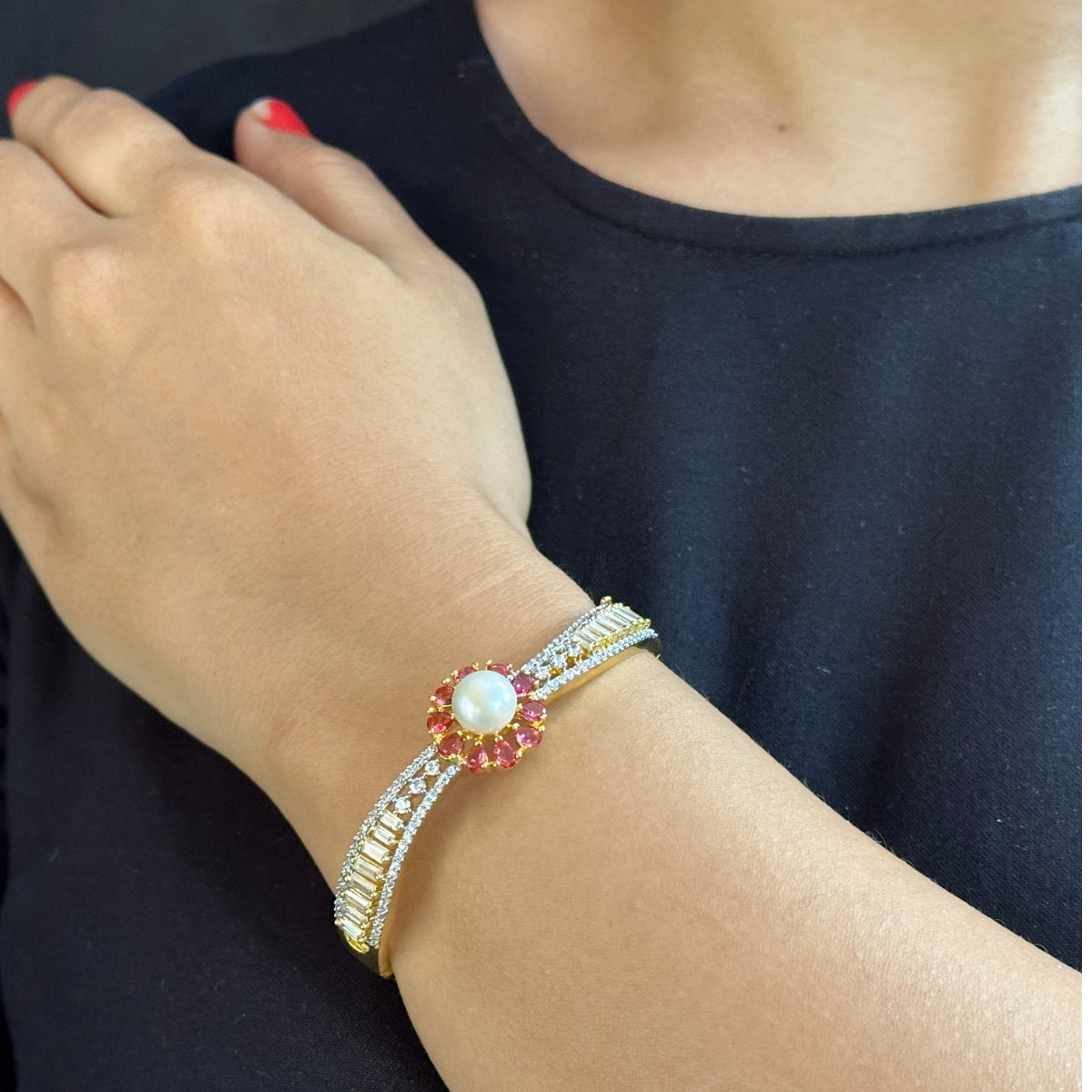 J Pearls Princess Charm Pearl Bracelet - Distacart