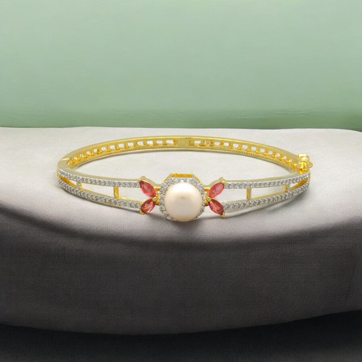 J Pearls Fairy Queen Pearl Bracelet - Distacart
