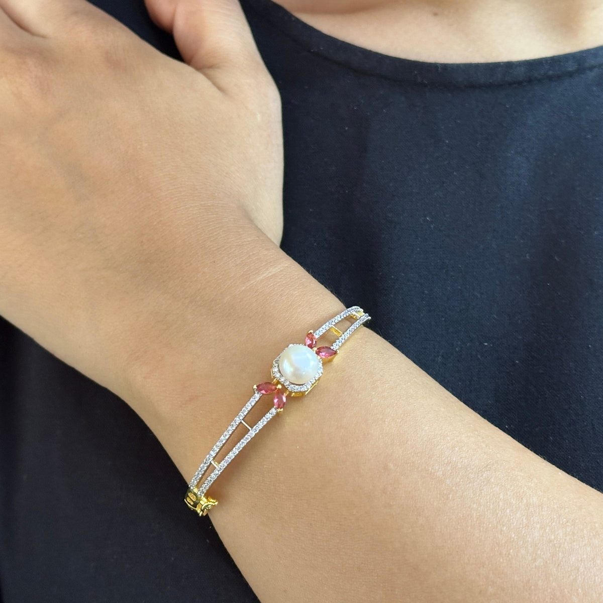 J Pearls Fairy Queen Pearl Bracelet - Distacart