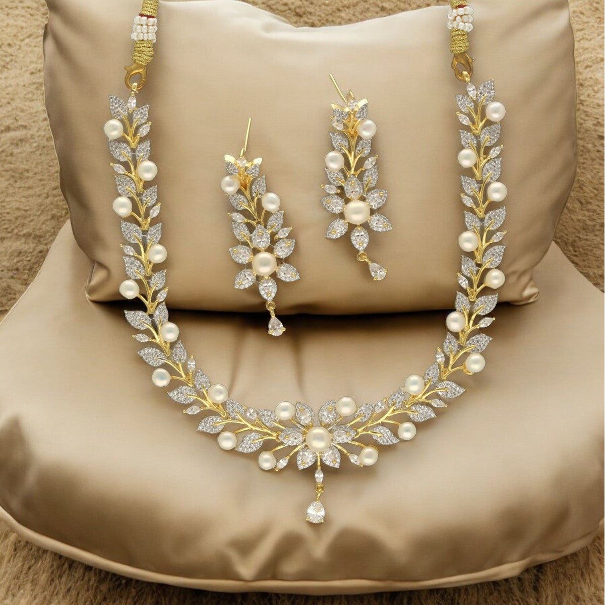 J Pearls Majesty Aurora Pearl Set - Distacart