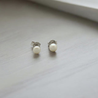 J Pearls Couture 925 Silver Stud Earrings - Distacart
