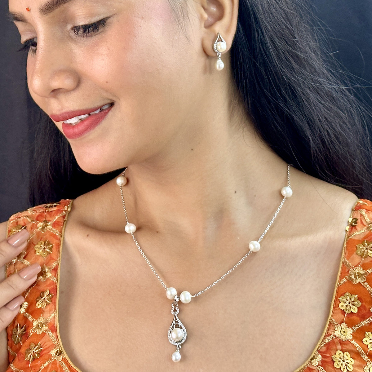 J Pearls Panache Pearl Chain Set - Distacart