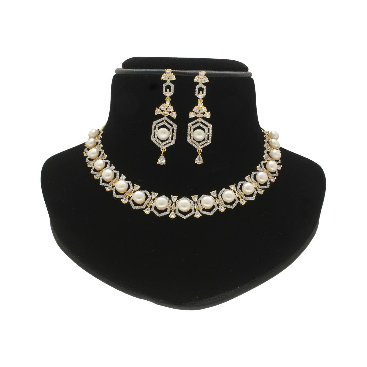 J Pearls Majestic Pearl Necklace Set - Distacart