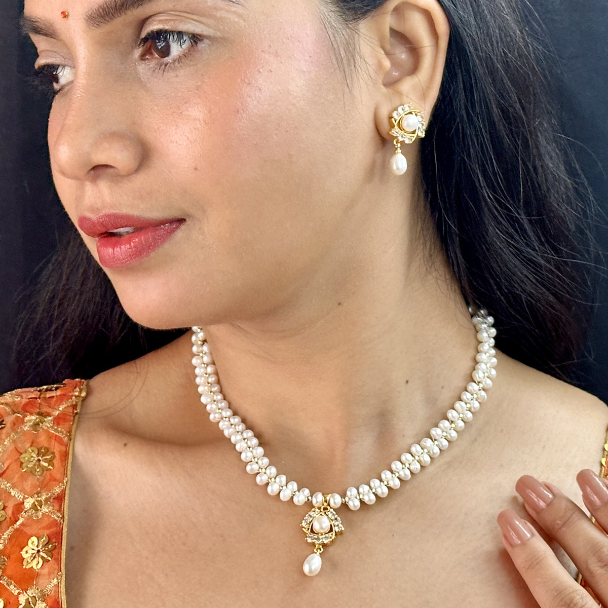 J Pearls Elegance Pearl Necklace Set - Distacart