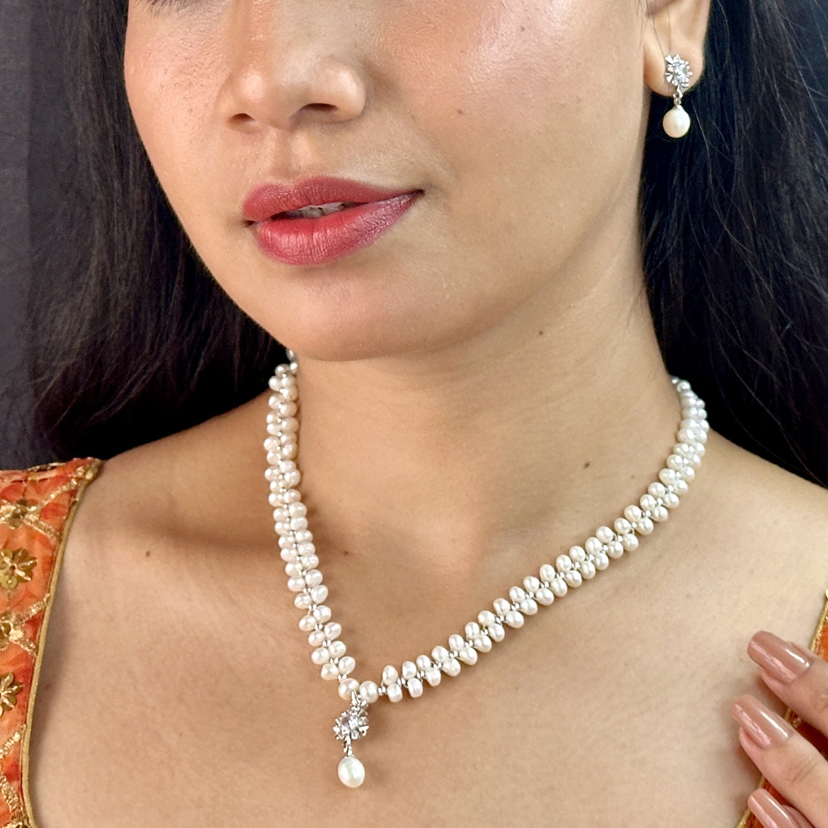 J Pearls Alluring Pearl Necklace Set - Distacart