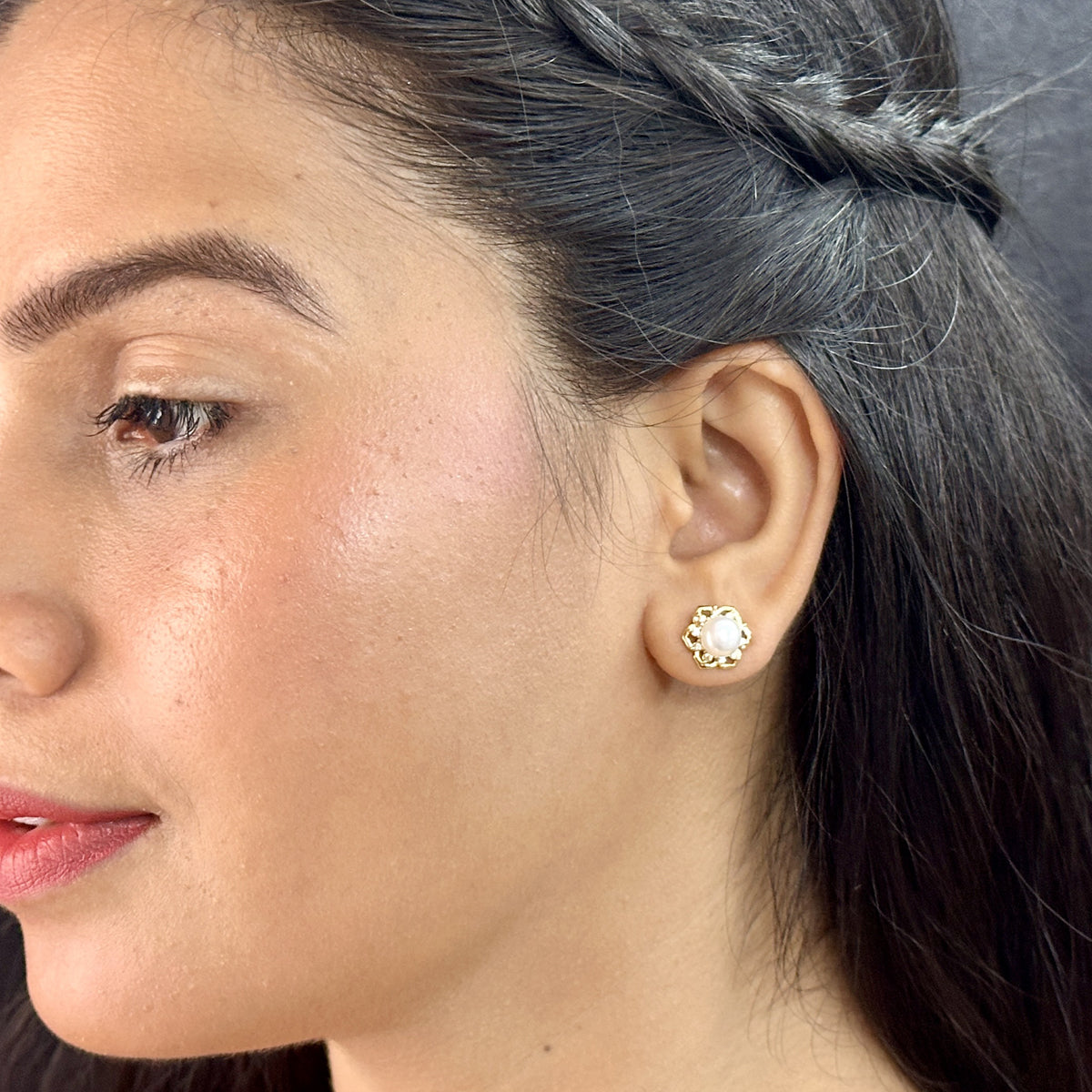 J Pearls Floral Pearl Earrings - Distacart