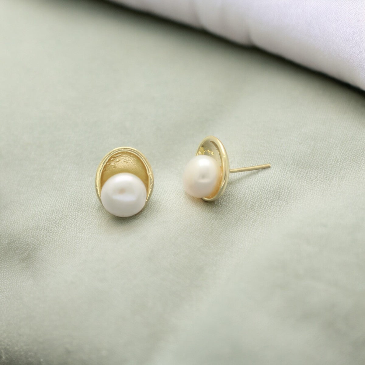 J Pearls Charm Pearl Earrings - Distacart