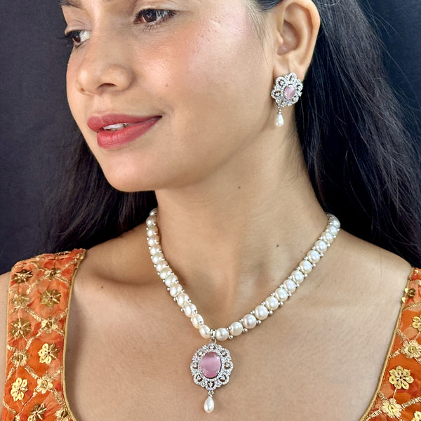 J Pearls Sumptuous Pearl Necklace Set - Distacart