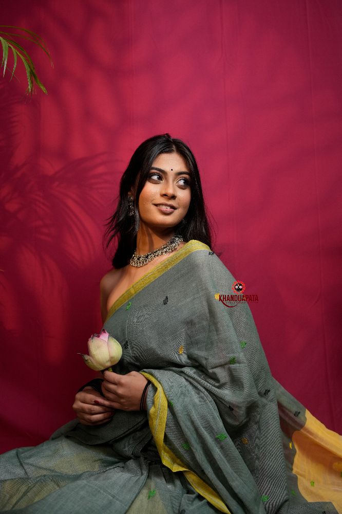 khanduapata Grey and Yellow Dot Pattern Cotton Saree For Women