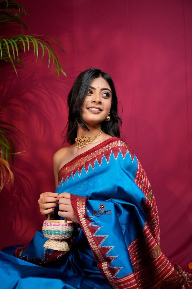 khanduapata Red & Blue Colour Dot Design Silk Saree For Women