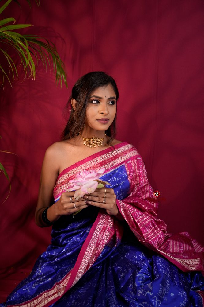 khanduapata Red & Blue Colour Geometric Design Silk Saree For Women