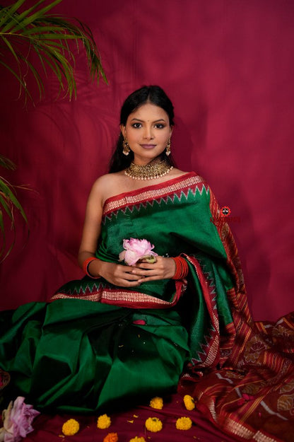 khanduapata Red & Green Colour Dot Design Silk Saree For Women - Distacart