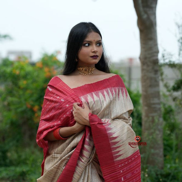 khanduapata Red & Beige Colour Plain Tussar Silk Saree For Women