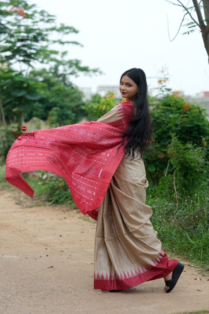 khanduapata Red & Beige Colour Plain Tussar Silk Saree For Women