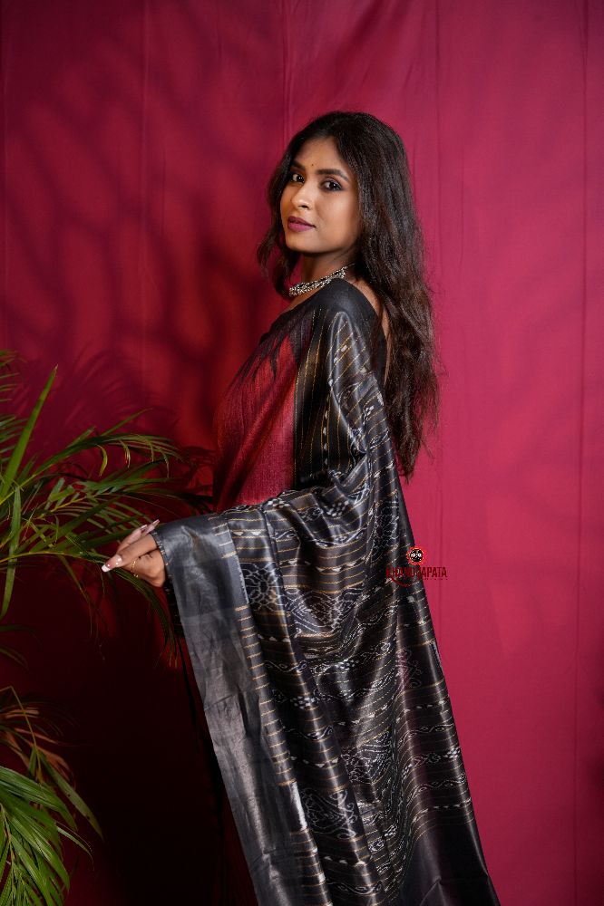 khanduapata Black & Red Colour Plain Tussar Silk Saree For Women