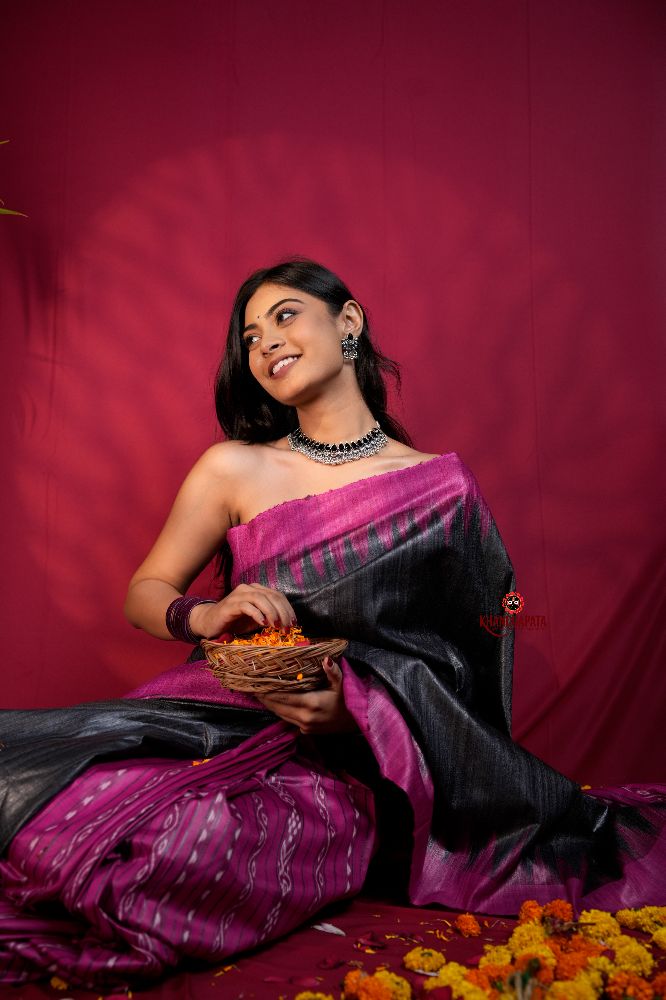 khanduapata Black & Pink Colour Plain Tussar Silk Saree For Women