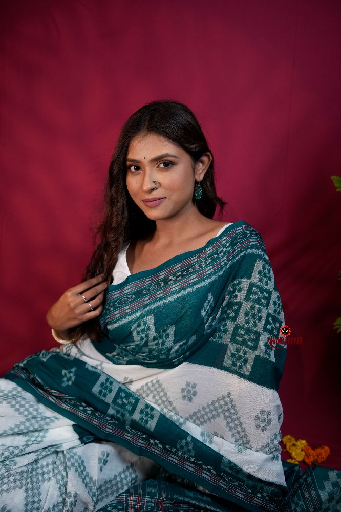 khanduapata Green & White Colour Body Design Cotton Saree For Women