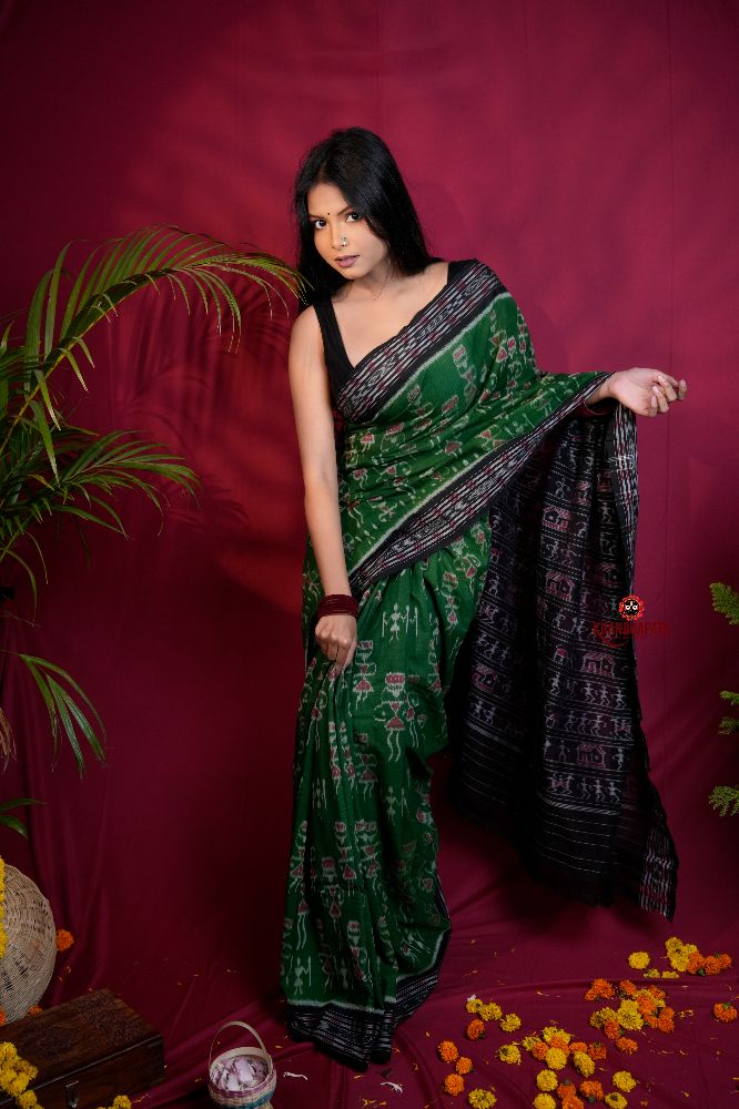 khanduapata Black & Green Colour Doll Design Cotton Saree For Women