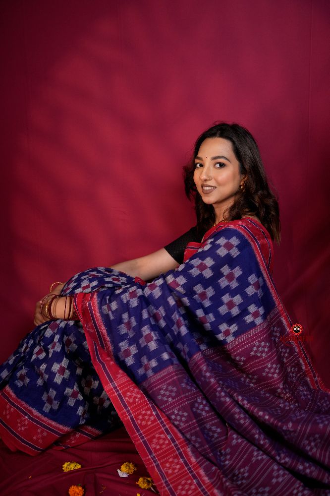 khanduapata Red & Blue Colour Pasapali Border Body Design Cotton Saree For Women