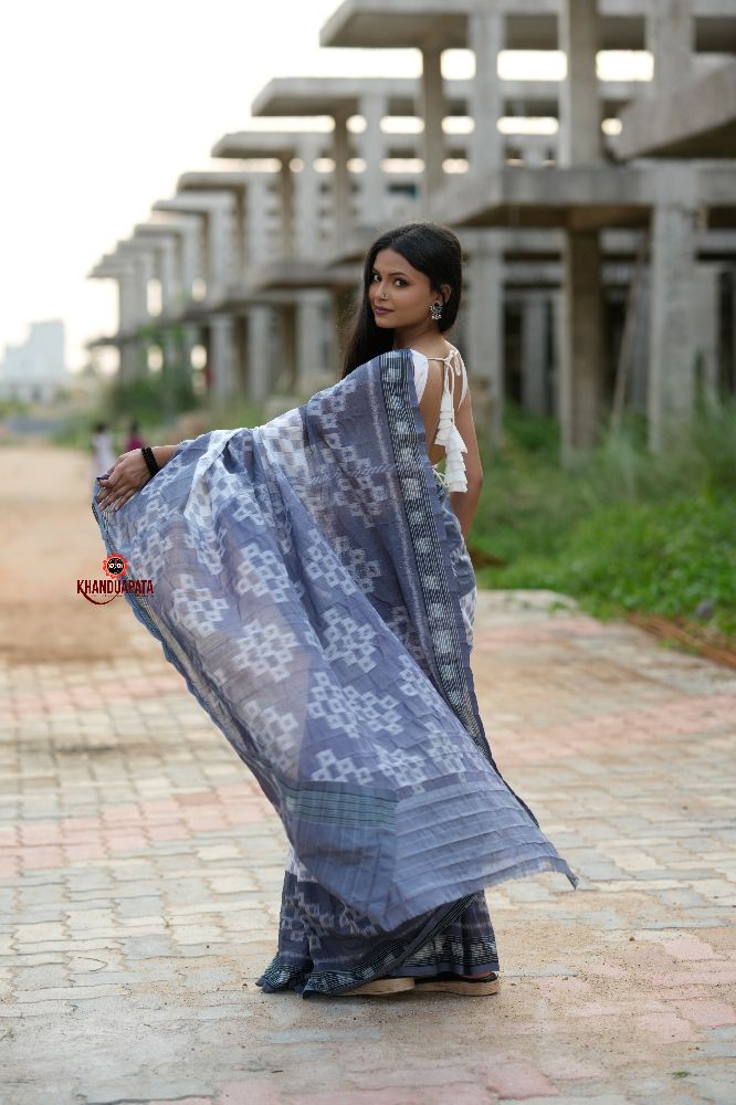 khanduapata Grey & White Body Design Cotton Saree For Women